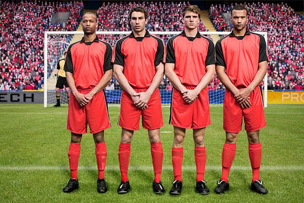 黄仁勋：希望在工作中突然离世，英伟达市值“极有可能”达到10万亿美元